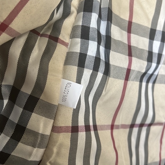 Beautiful Burberry baby girl coat 2-3 years - Picture 3 of 10